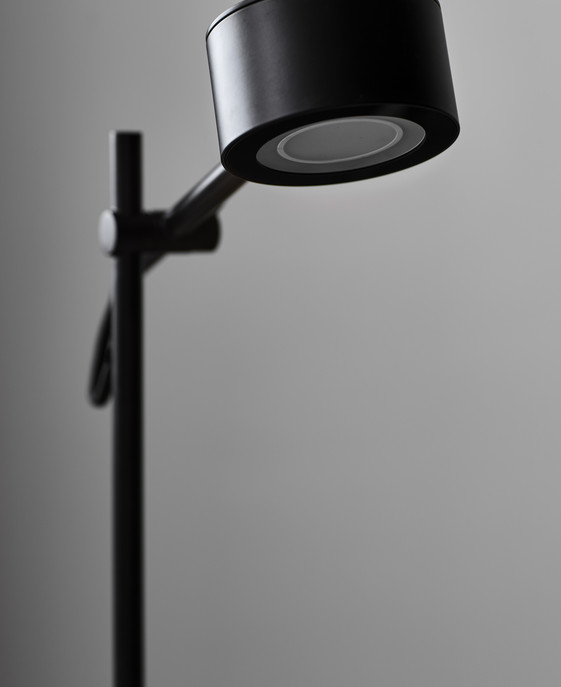 Útly minimalistický dizajn so silným osvetlením Nordlux Clyde