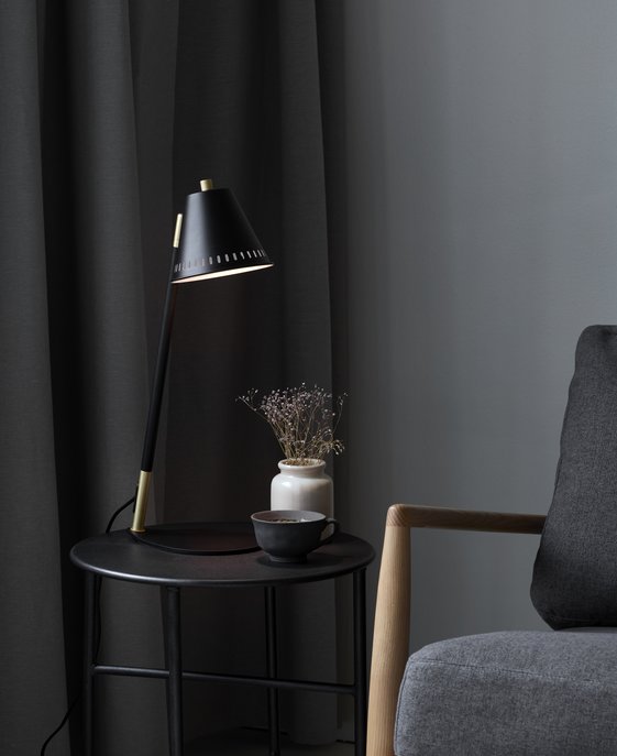 Elegantné, ľahko priemyselné svietidlo s mosadzným detailom a zaujímavým svetelným efektom – Nordlux Pine