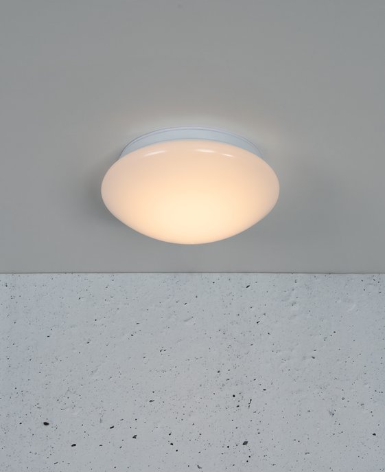 Klasické stropné svietidlo Montone od Nordluxu.