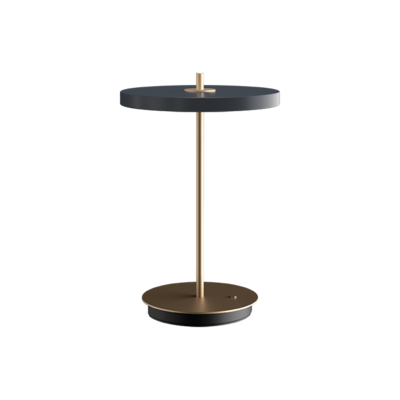 Elegantná dizajnová stolová lampa so zabudovaným LED panelom a difúzorom so skrytým USB portom na nabíjanie mobilného telefónu, trojstupňový stmievač