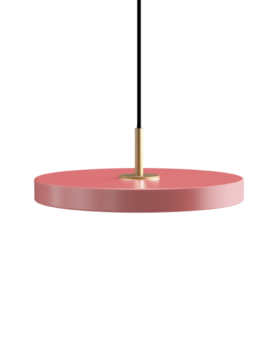 Jednoduchá a originálna závesná lampa UMAGE Asteria v tvare disku. Kovové tienidlo, LED žiarovka. Sedem farieb.