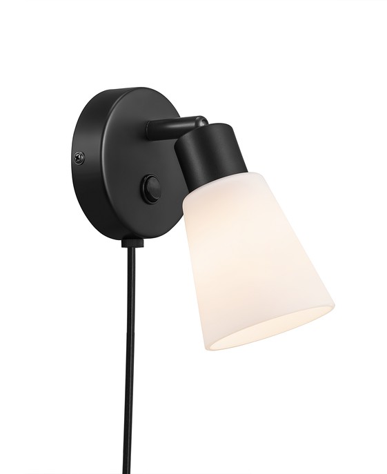 Minimalistická nástenná lampička Nordlux Cole v čiernej farbe s tienidlom z opálového skla, možnosť zakúpenia lampičky s jedným alebo dvoma tienidlami