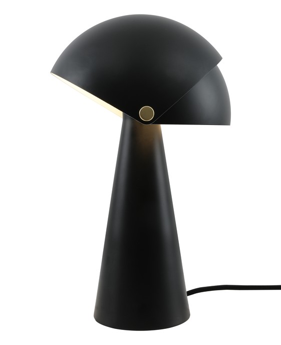 Originálne stolové svietidlo Align od Nordluxu v matnom zamatovom vyhotovení s detailmi z brúsenej mosadze. Tienidlo lampy sa skladá z vnútorného staitckého a vonkajšieho pohyblivého, ktoré si môžete prispôsobiť podľa vašich potrieb. Môžete si vybrať jednu z troch farieb