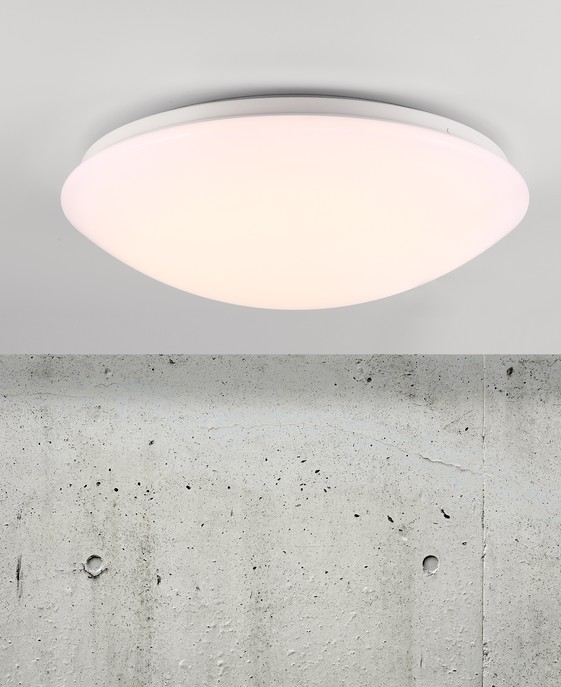 Svetlo Ask od Nordluxu so zabudovaným LED zdrojom a pohybovým senzorom v bielom vyhotovení.