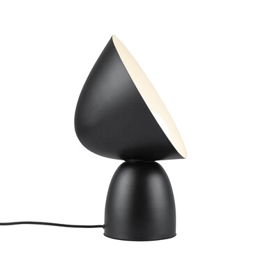 Stolová lampička Hello od Nordluxu v organickom tvare s veľkým tienidlom na nastavenie svetelného lúča, dostupná v 3 variantoch.