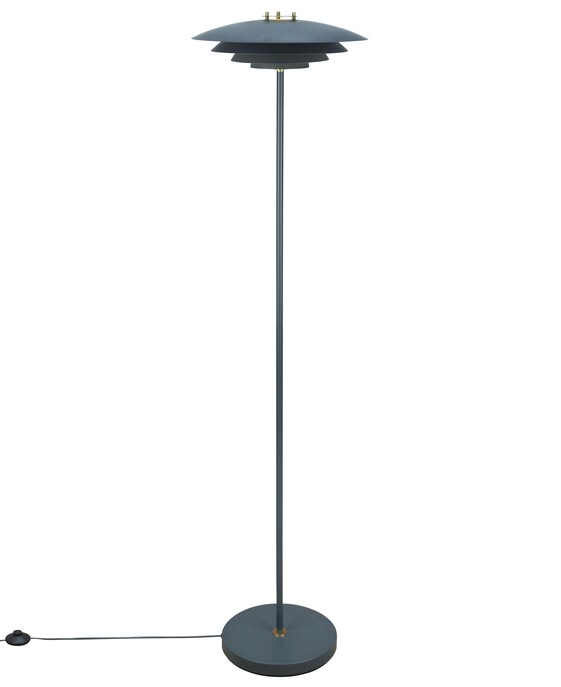 Exkluzívna stojacia lampa z lakovaného kovu s typickými škandinávskymi prvkami a zaujímavými priesvitmi Nordlux Bretagne