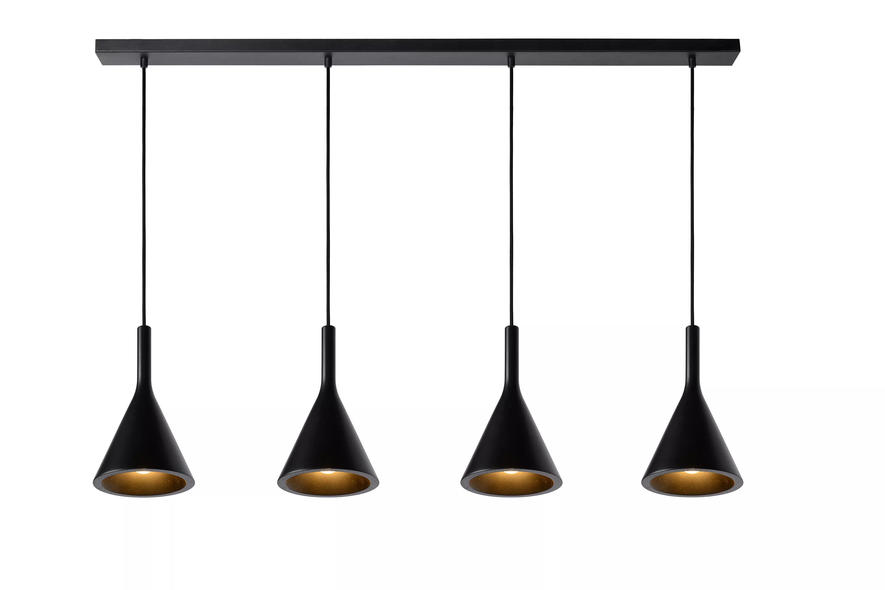 Elegantné závesné svietidlo Gipsy so 4 tienidlami, ktoré sa hodí do každého interiéru. V minimalistickom čiernom vyhotovení.