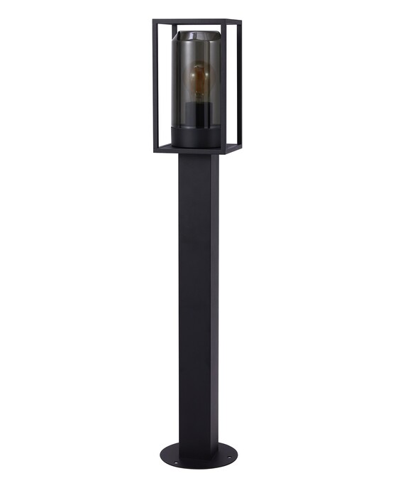 Moderný záhradný stĺpik zo série Griffin poskytuje príjemné osvetlenie v tmavých zákutiach exteriéru vďaka dymovému tienidlu.