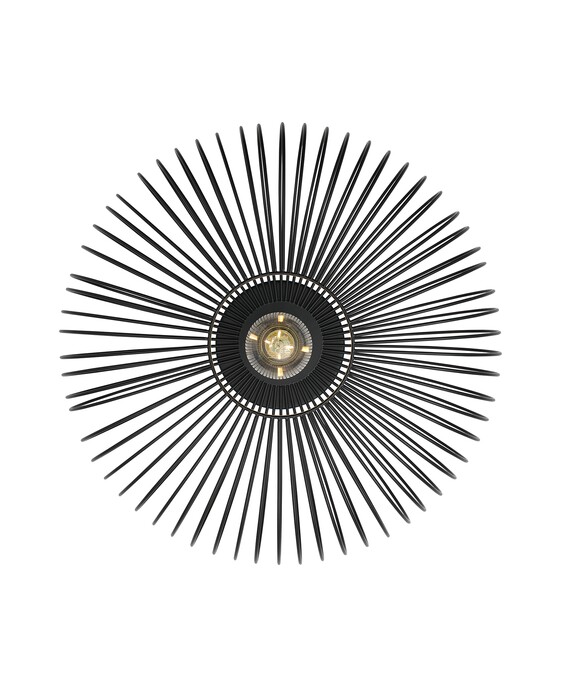 Kovové stropné svietidlo Beroni z ohýbaných drôtov vytvára fascinujúcu hru svetla a tieňov.