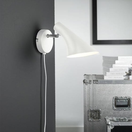 Kvalitný kov, žiadne zbytočné detaily – nástenná lampa Nordlux Vanila v bielej alebo čiernej farbe