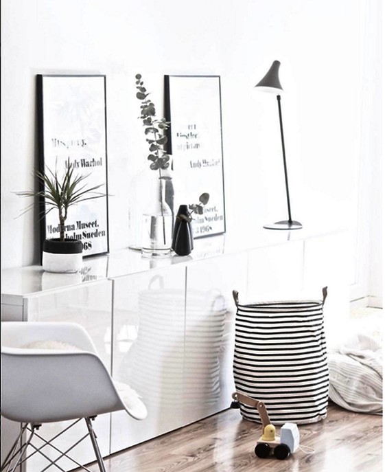 Kvalitný kov, žiadne prebytočné detaily – stolová lampička Nordlux Vanila v bielej alebo čiernej farbe
