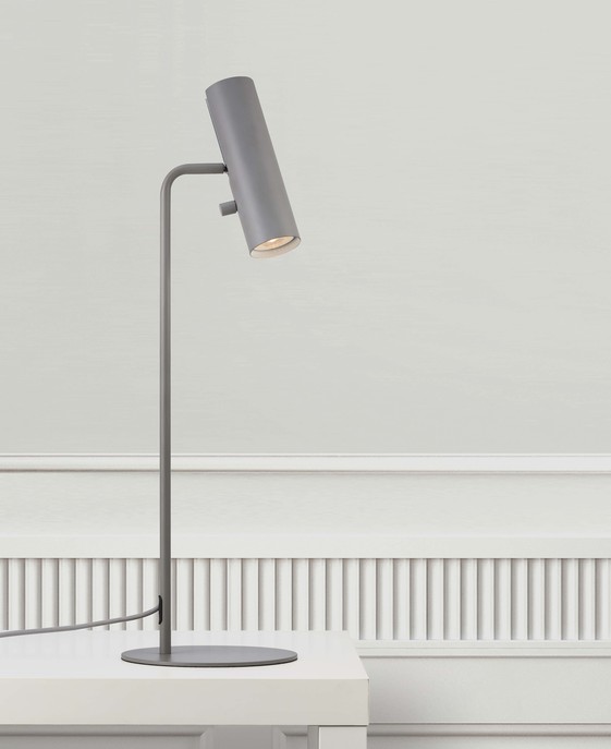 Minimalistická stolová lampa Nordlux Mib 6 s úzkou nastaviteľnou hlavou v troch farbách